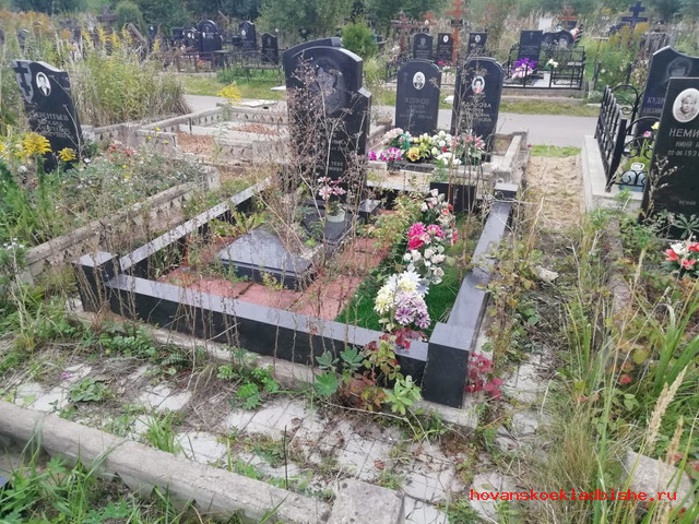 Уход за могилами